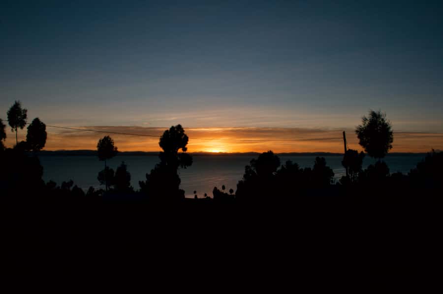 2-Day Amantani Island homestay overnight Tour from Puno - Entering Lake Titicaca by speedboat, then slowing down for community life