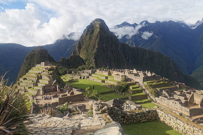 2-Day Tour in Sacred Valley and Machu Picchu from Cusco - Day 2 at Machu Picchu: an 8-hour sanctuary visit