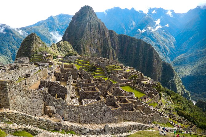 2-Day Tour: Sacred Valley & Machu Picchu – All Tickets Included - Price and logistics: what is included, what costs extra
