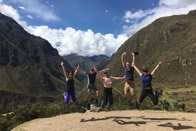 2 Days Inca Trail to Machu Picchu with hotel - Day 2 sunrise at Machu Picchu, then a guided tour plus free time