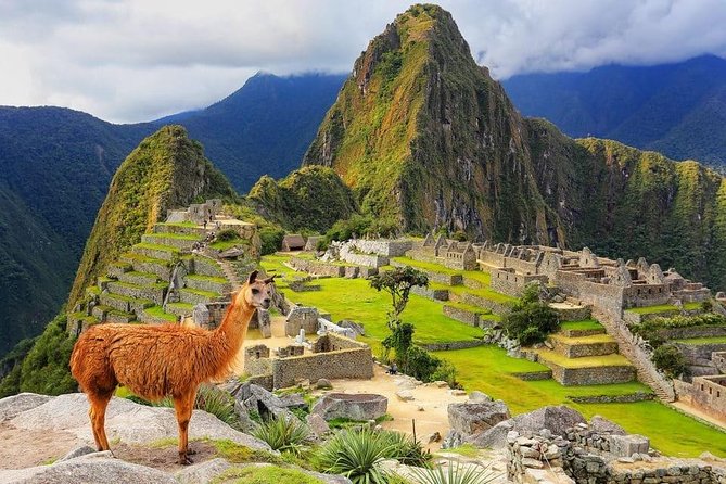 4-Day Excursion to MachuPicchu & Rainbow Mountain & City tour || All Included || - Day 2 Vinicunca at 4:00 a.m.: Mountain of Colors with a short trek