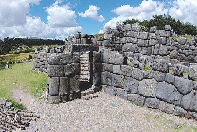 4-Day Excursion to MachuPicchu & Rainbow Mountain & City tour || All Included || - Day 1 in Cusco: the city loop from Koricancha to Tambomachay