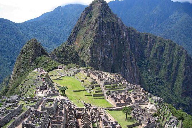 4-Day Salkantay Trek to Machu Picchu - Day 2: The 4,650m Salkantay high pass, downhill lunch, and jungle-direction trekking