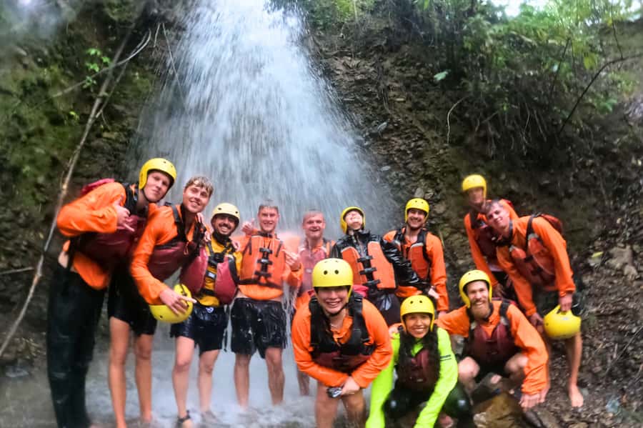 4 Days Inca Jungle Adventure to Machu Picchu - Accommodation and food: basic on purpose, then nicer where it counts
