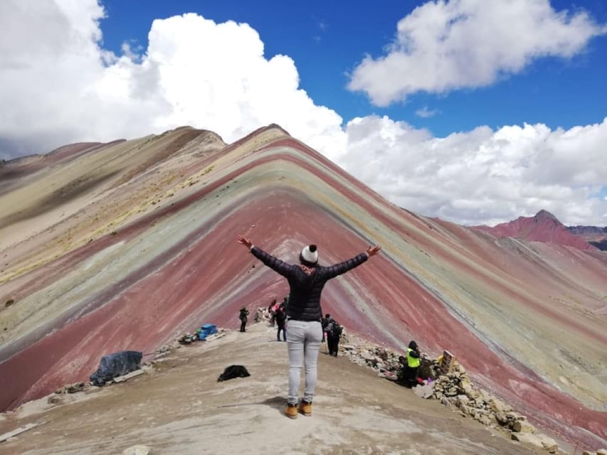 7 Colors Mountain - Cusipata Breakfast and Buffet Lunch, Not Just Transport