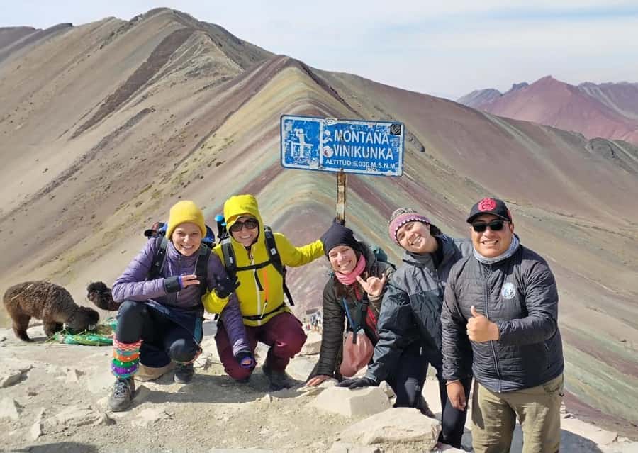 7 Colors Mountain Tour + Red Valley - Key things to know before you go
