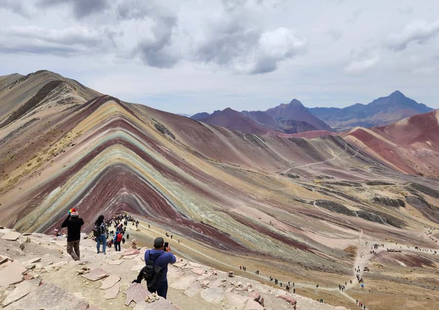 7 Colors Mountain Tour + Red Valley - Price and value for a private group day