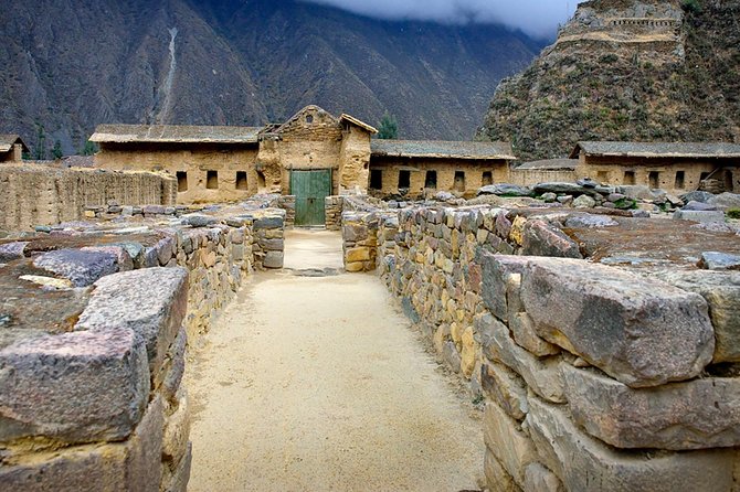 7-Day: Sacred Valley, MachuPichu, Rainbow Mountain, Humantay Lake - Salinas de Maras and Moray: Inca farming experiments to real salt mining