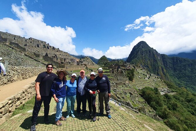 7-Day Tour: Peru Classic 7 Days - Guides, communication, and how to make the schedule work