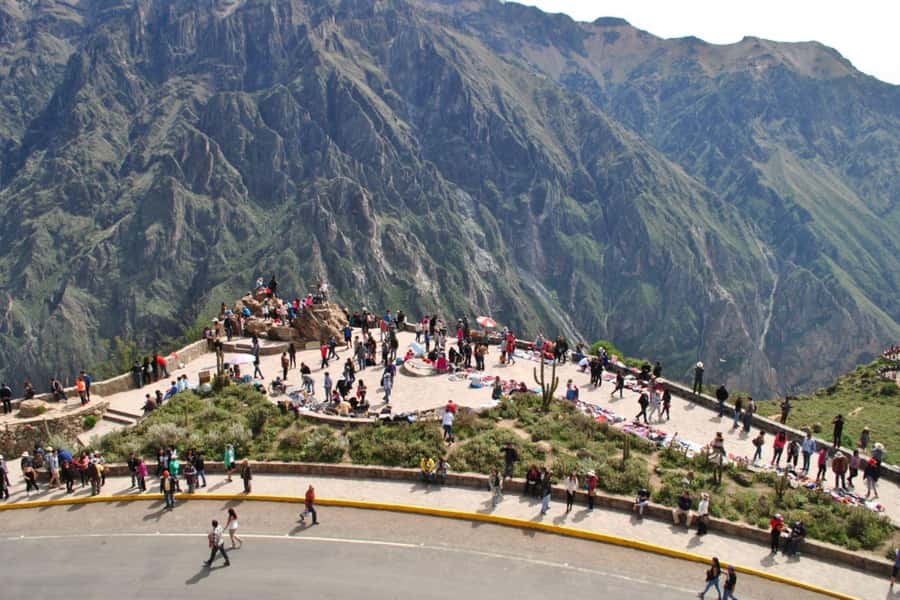 Arequipa: Fullday Colca Canyon + Lunch + Transfer to Puno - Colca Canyon plus a same-day finish in Puno