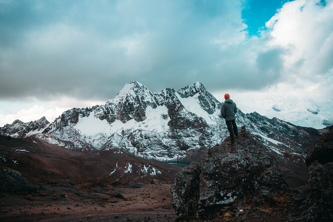 Ausangate and Rainbow Mountain Trek – 3 Days / 2 Nights - Camping comfort at altitude: tents, sleeping bags, and hot help