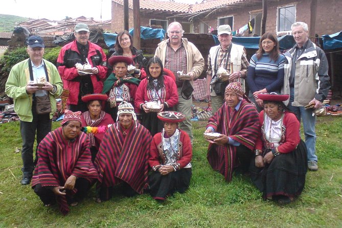 "Aventura Inca: 4 Días en la Ciudad Perdida" - Train back to Ollantaytambo: business-class comfort after a big day