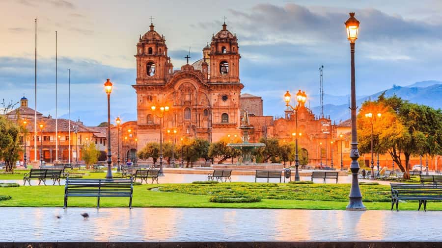 Best of Cusco: Private Walking Tour with a Local - Plaza de Armas and the cathedral area, without the rigid tour-factory feel