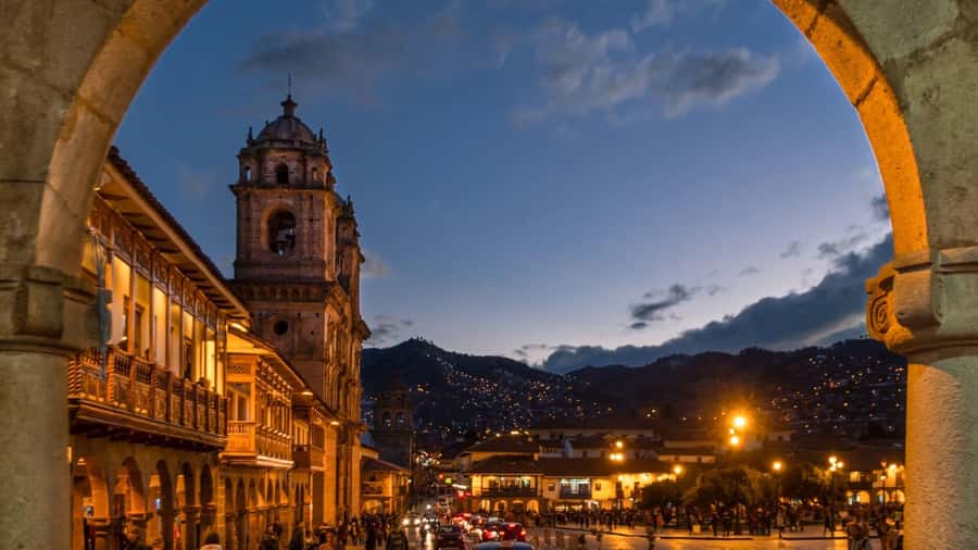 Best of Cusco: Private Walking Tour with a Local - Walking the historic center, Incan stone meets colonial Cusco