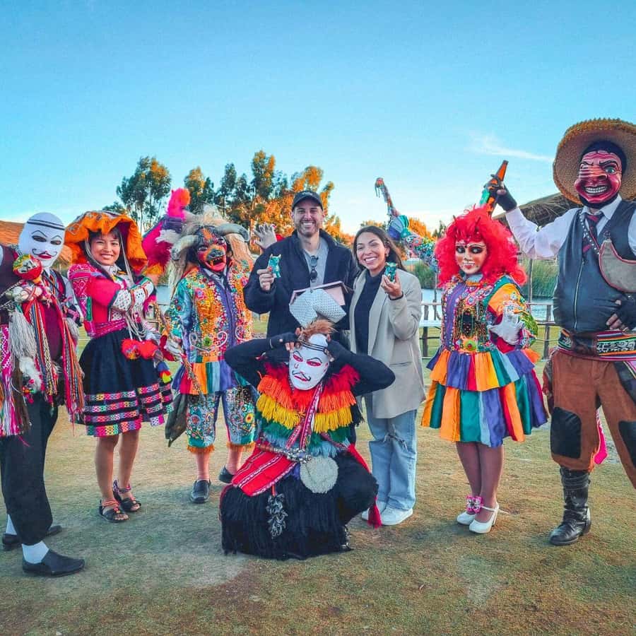 BUS 180 CUSCO - Qenqo and Pukapukara: quick stops with big interpretive value