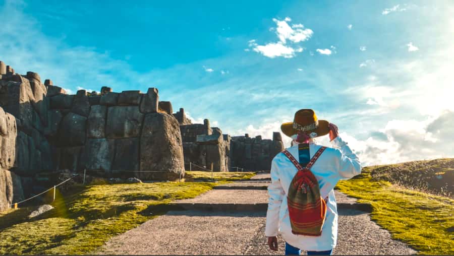City Tour Cusco Qoricancha Sacsayhuaman y Tambomachay - Start at Plaza de Armas, Then Let Cusco Get Its Hooks in You