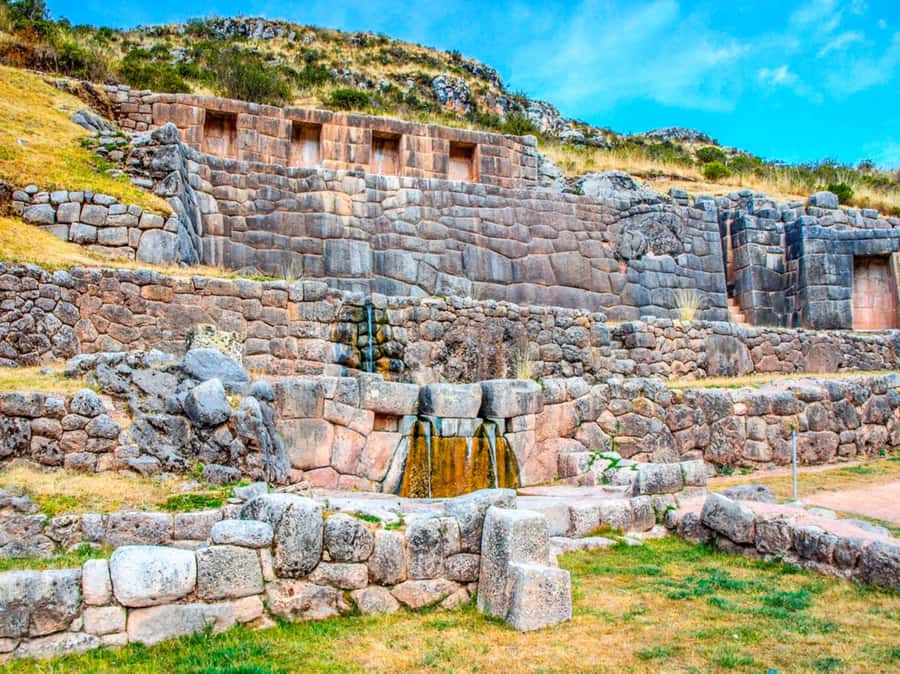 City Tour Cusco Qoricancha Sacsayhuaman y Tambomachay - Puka Pukara (Pucapucara): A Military and Rest Stop With Defensive Terraces