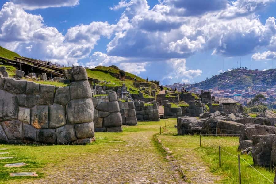 City Tour Cusco Qoricancha Sacsayhuaman y Tambomachay - Qorikancha and the Temple of the Sun, Plus the Convent Built On Top