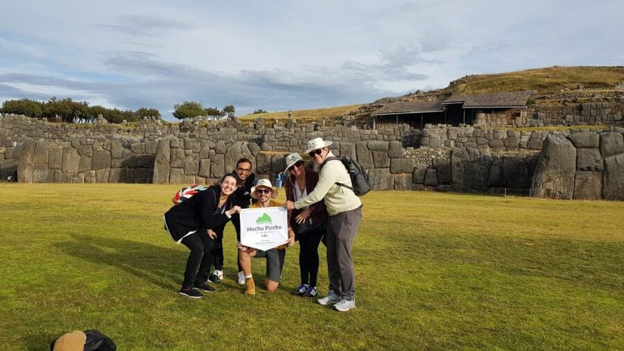 City Tour in Cusco - Qenqo: the gloomy ceremonial center where details matter