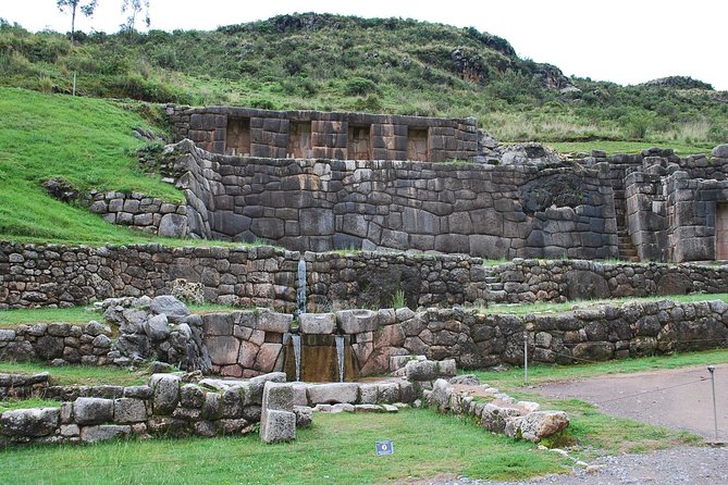 City Tour in Cusco & visit Museum South American Camelid - Puka Pukara and Tambomachay: two quieter stops to balance the day