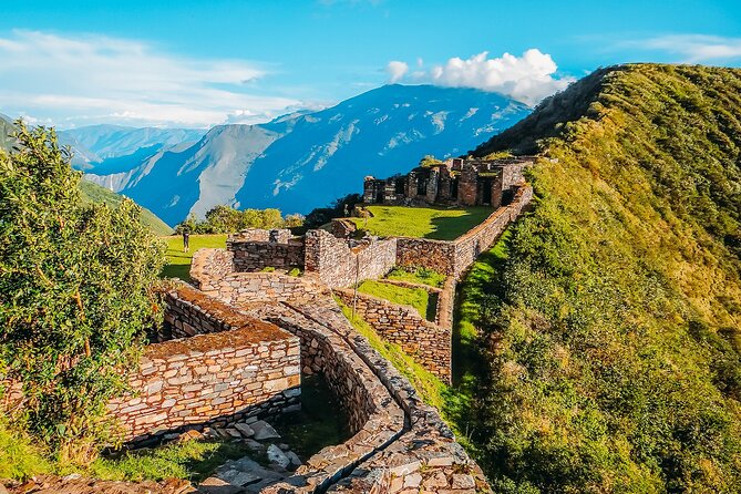 Classic Choquequirao Trek – 5 Days / 4 Nights - Day 1: Glacier Views at Cachora, Then Down to Warm Chiquisca