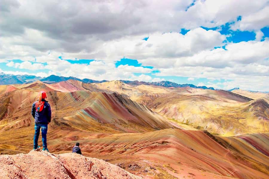 Colorful mountain tour Palcoyo | Cusco - Cusipata breakfast, then your vehicle leaves you near the trail
