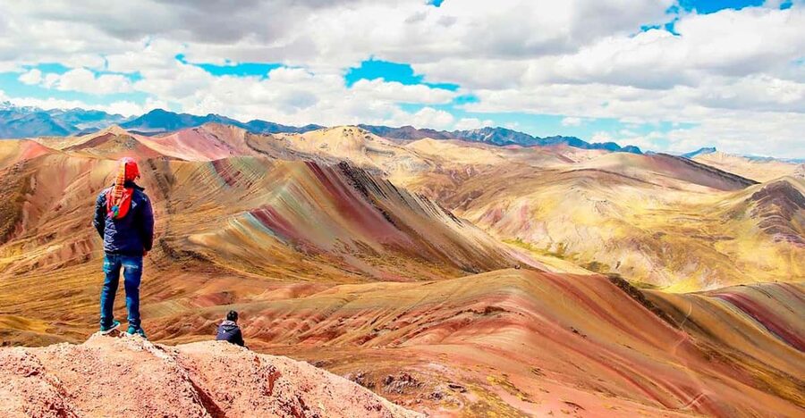 Colorful mountain tour Palcoyo | Cusco - Breakfast, buffet lunch, and how the day finishes around 6:00 p.m.