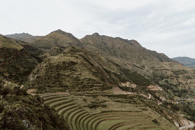 Complete Sacred Valley Tour (Full Day) - Chinchero: Incan Traditions, Wool Dye, and a Temple in the Village
