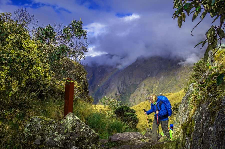 Cusco: 4-Day Inca Trail to Machu Picchu with Accommodation - Abra Málaga to Machu Picchu, the active route that feels like a shortcut