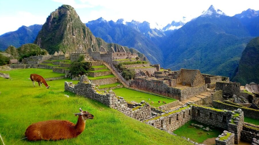 Cusco: 4-Day Inca Trail to Machu Picchu with Accommodation - Price and what you truly get for $470