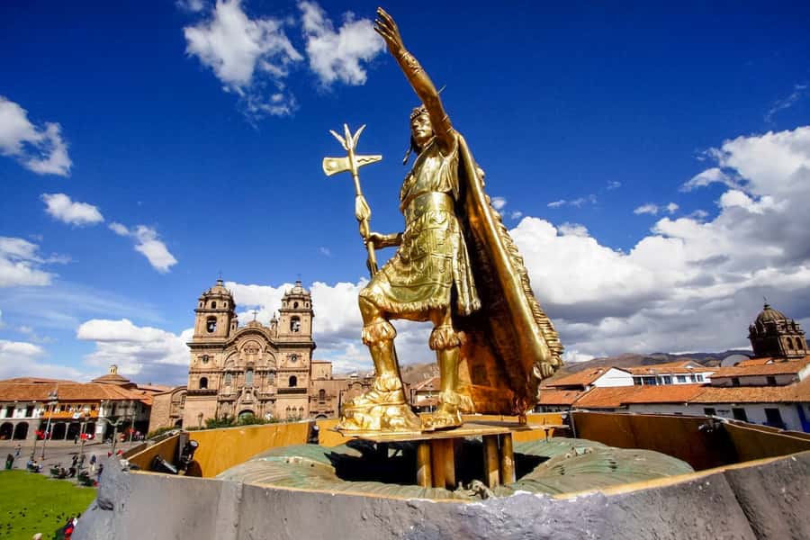 Cusco: City and Nearby Ruins 5-Hour Guided Tour - Plaza de Armas and the Cathedral built over Inca bones