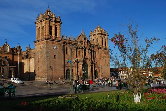 Cusco City Sightseeing, San Pedro Market, Cathedral and Qorikancha Temple - Cusco Cathedral on Plaza de Armas: woodwork and colonial paintings, in context