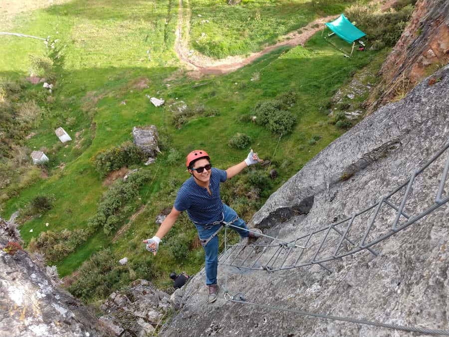 Cusco: Extreme Sky Bike and Rappelling Adventure - Rappelling Down 30 Meters: Controlled Descent on a Fixed Line