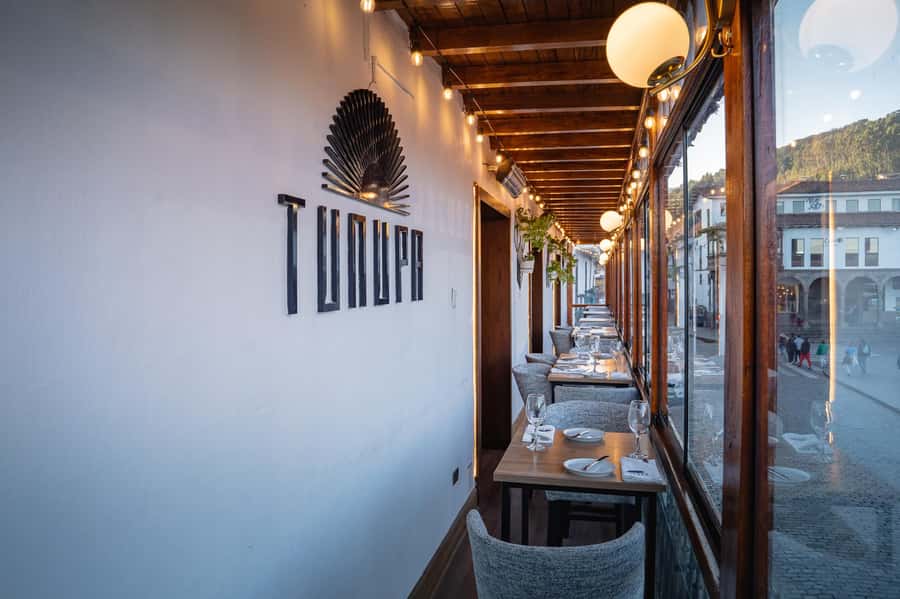 Cusco: Folkloric Andean Show & 3-Course Dinner at Tunupa - 3-Course Peruvian Dinner with a Pre-Set Menu