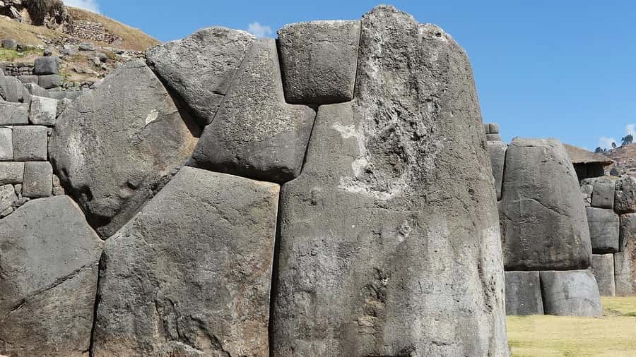 Cusco: Half-Day City Tour with Sacsayhuaman and Q'enco - Coricancha start, then a view that reorients Cusco