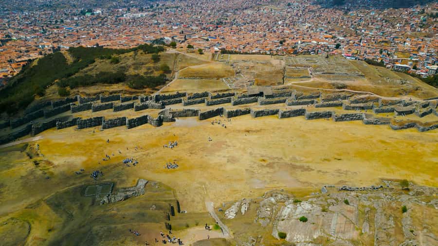 Cusco : Half-Day Explore Inca Ruins qoricancha sacsayhuaman - Language mix, on-trip sales, and altitude reality check