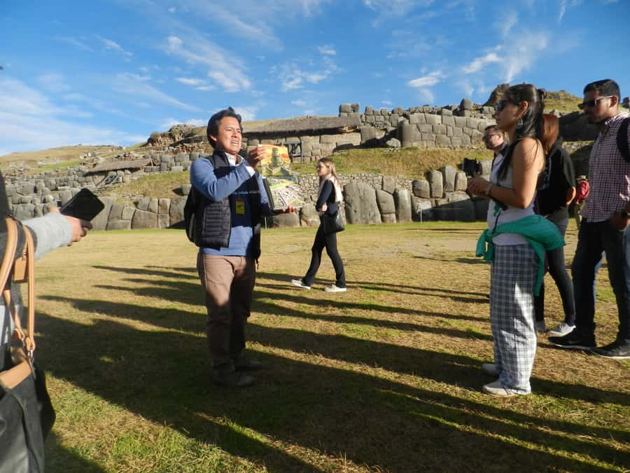Cusco: Half-Day Historic City Tour - Group size, language, and how to get the most out of a timed tour