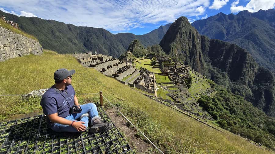 Cusco: Machu Picchu Day Trip with Train + Entrance ticket - Aguas Calientes free time, lunch options, and slowing down