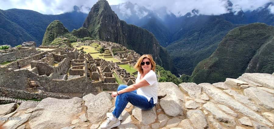 Cusco: Machu Picchu Day Trip with Train + Entrance ticket - The train to Aguas Calientes, where the Andes show up