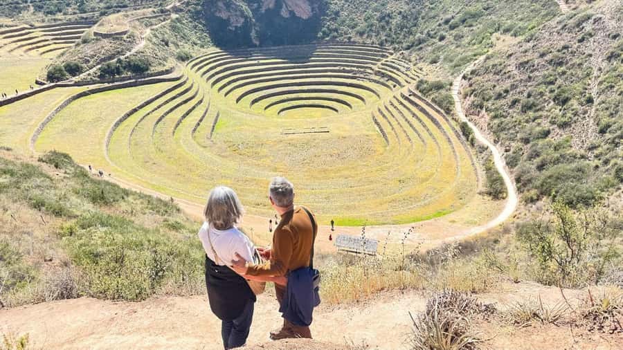 Cusco: Moray, Maras Salt Mines, and Chinchero Weavers Tour - Chinchero Weavers Workshop: Natural Dyes, Good Purchases, and a Few Smart Questions