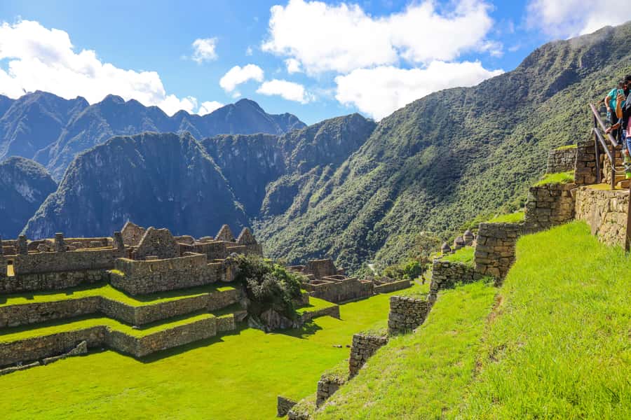 Cusco: One Day Tour to Machu Picchu with Train Transfers - Cusco to Ollantaytambo, then the scenic train to Aguas Calientes