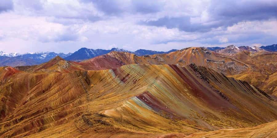 Cusco : Palcoyo - Rainbow Mountain Hidden Sister - The 5:00am pickup and ride south to Cusipata
