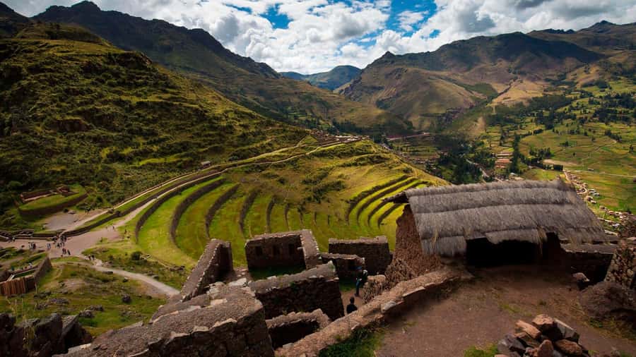 Cusco: Pisac, Sacsayhuaman, Q'enqo, and Tambomachay Tour - Sacsayhuamán: The Ceremonial Fort and Its Stone-Engineering Statement