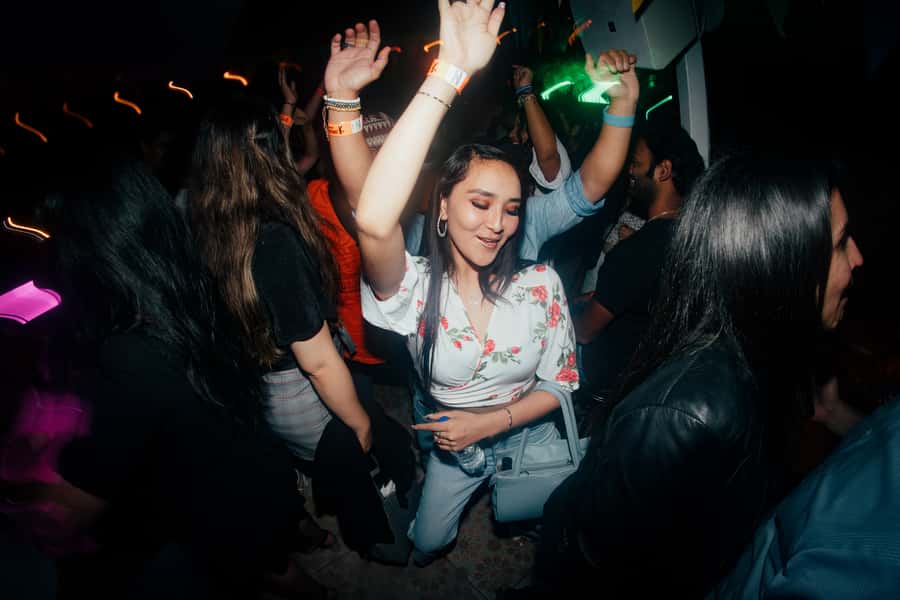 Cusco: Pub Crawl with Skip-the-Line Access and Drinks - Craft brewery and hostel party energy, plus when live music happens