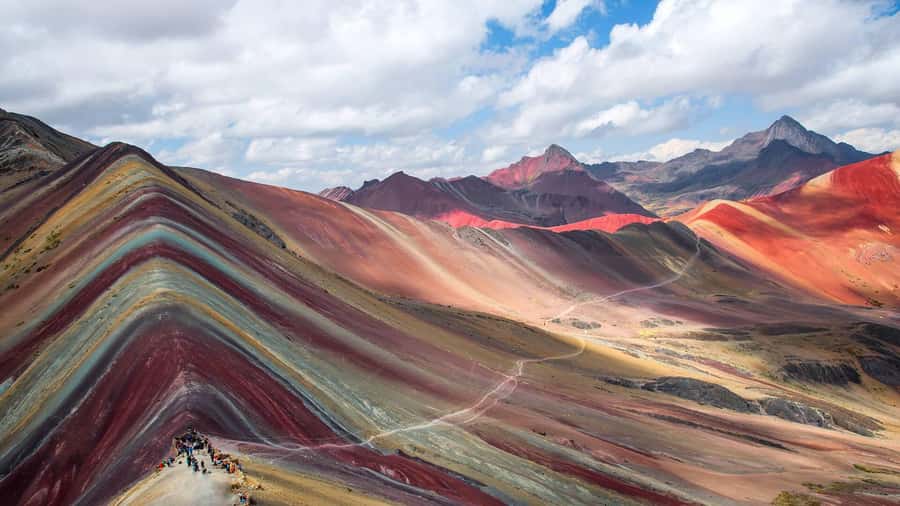 Cusco: Rainbow Mountain Horseback Riding Tour + lunch - Mounting the Horse: The 1.5-Hour Ascent You Need to Plan For