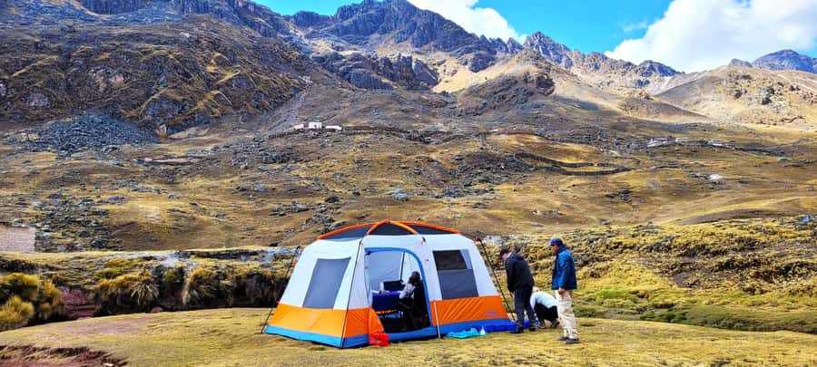 Cusco: Rainbow Mountain & Red Valley Tour with Picnic meals - Price and value: what $198 covers and where the line is