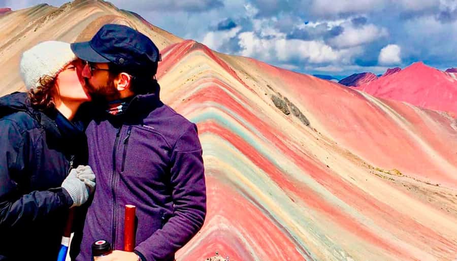Cusco: Rainbow Mountain Tour with Meals & Red Valley Option - The Rainbow Mountain hike at 5,200 m, pace, horses, and altitude help