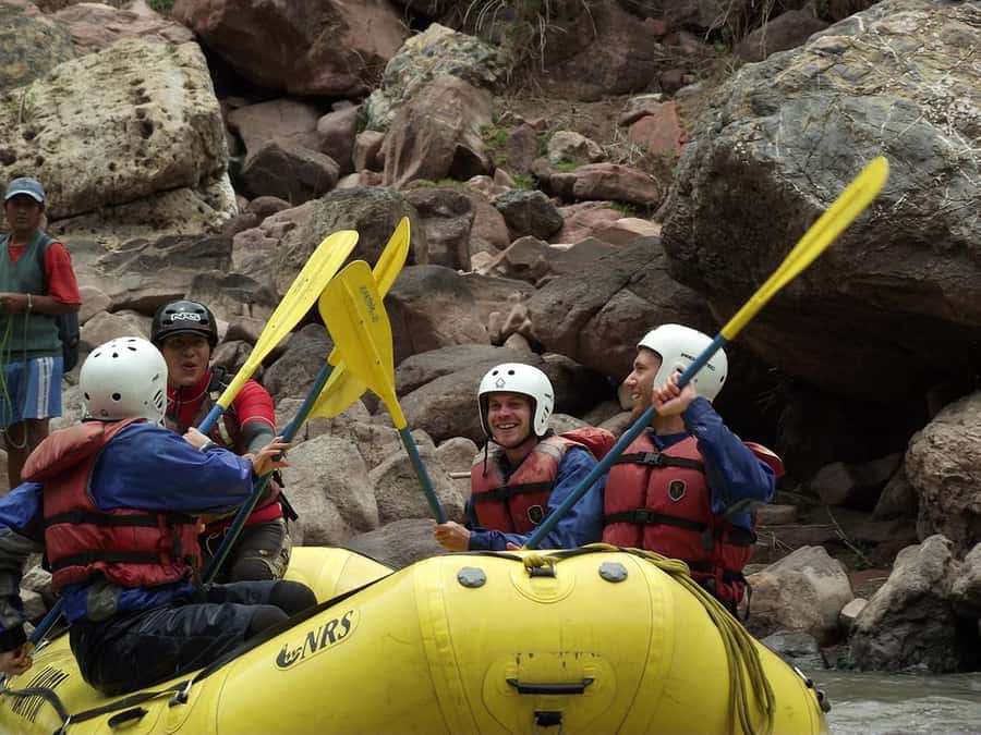 Cusco: River Rafting Adventure Full Day | Adrenaline Tour - Cusipata River Camp: lunch, hot showers, sauna, and a place to reset