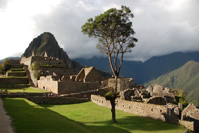 Cusco Sacred Valley and Machupicchu 4 Days - Sacred Valley Day: Pisac Views, Inka Market Finds, and Ollantaytambo Streets