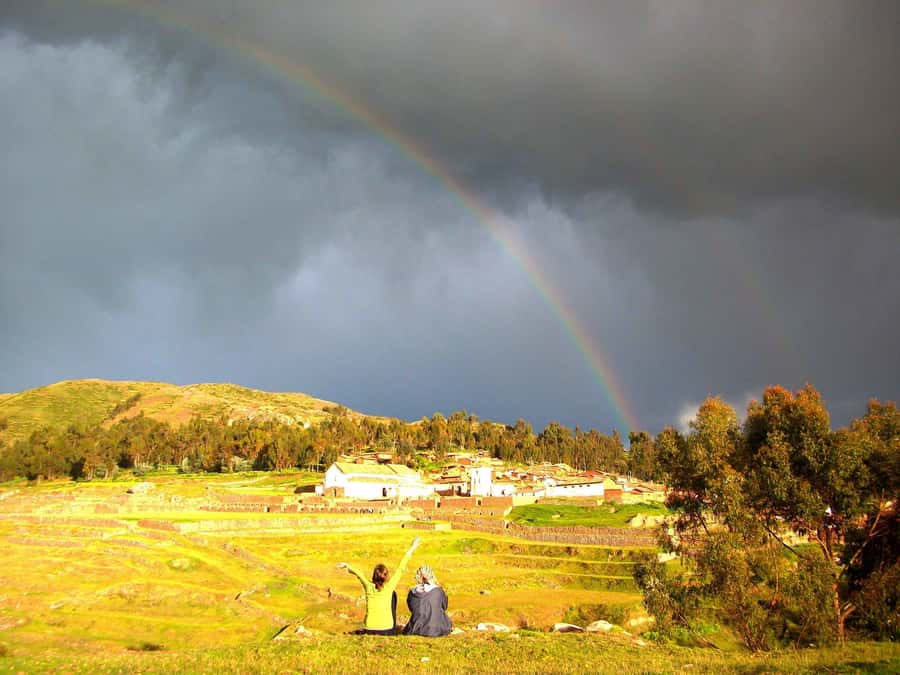 Cusco: Sacred Valley of the Incas Tour - Chinchero: weaving demonstrations, plus Inca and colonial layers